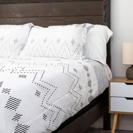 Beautiful & Cozy 1 Bedroom 1 Bath In The Westshore Victoria Exteriér fotografie