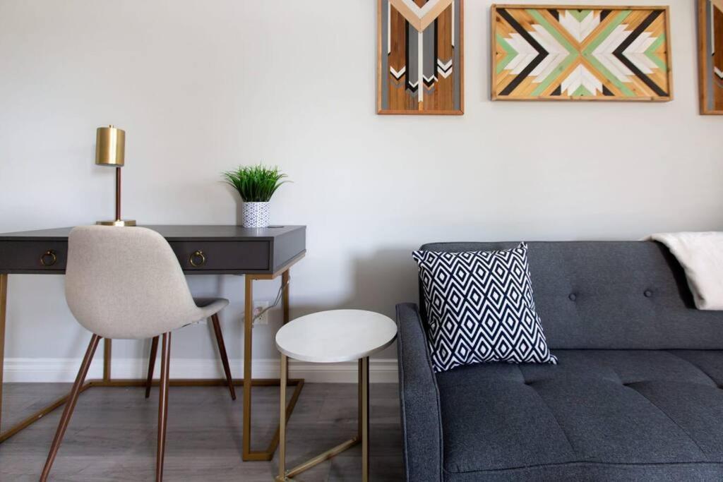 Beautiful & Cozy 1 Bedroom 1 Bath In The Westshore Victoria Exteriér fotografie